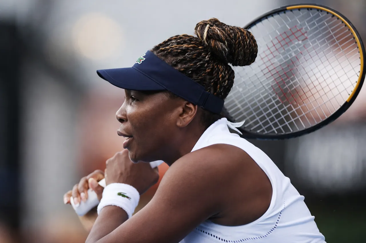 Eala reaccionó a tiempo para remontar a la croata Donna Vekic y alargar su estancia en el torneo de Auckland que terminó para la veterana estadounidense Venus Williams