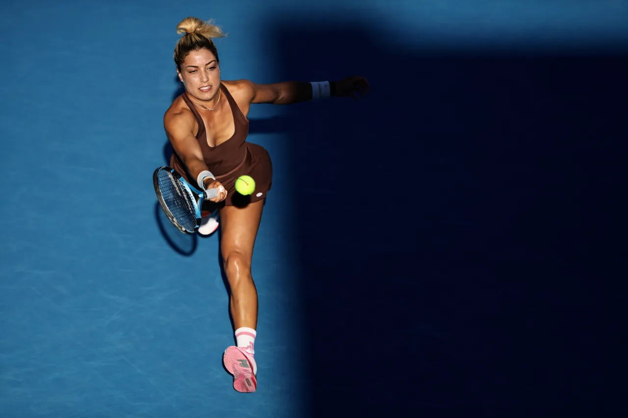 La tenista mexicana Renata Zarazúa quedó fuera del torneo de Auckland tras ser eliminada en la ronda de octavos de final, luego de caer en dos sets frente a la china Wang Xinyu