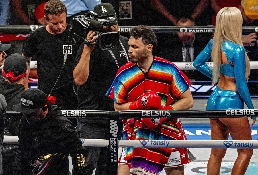 Chavez-Jr-deporacion3