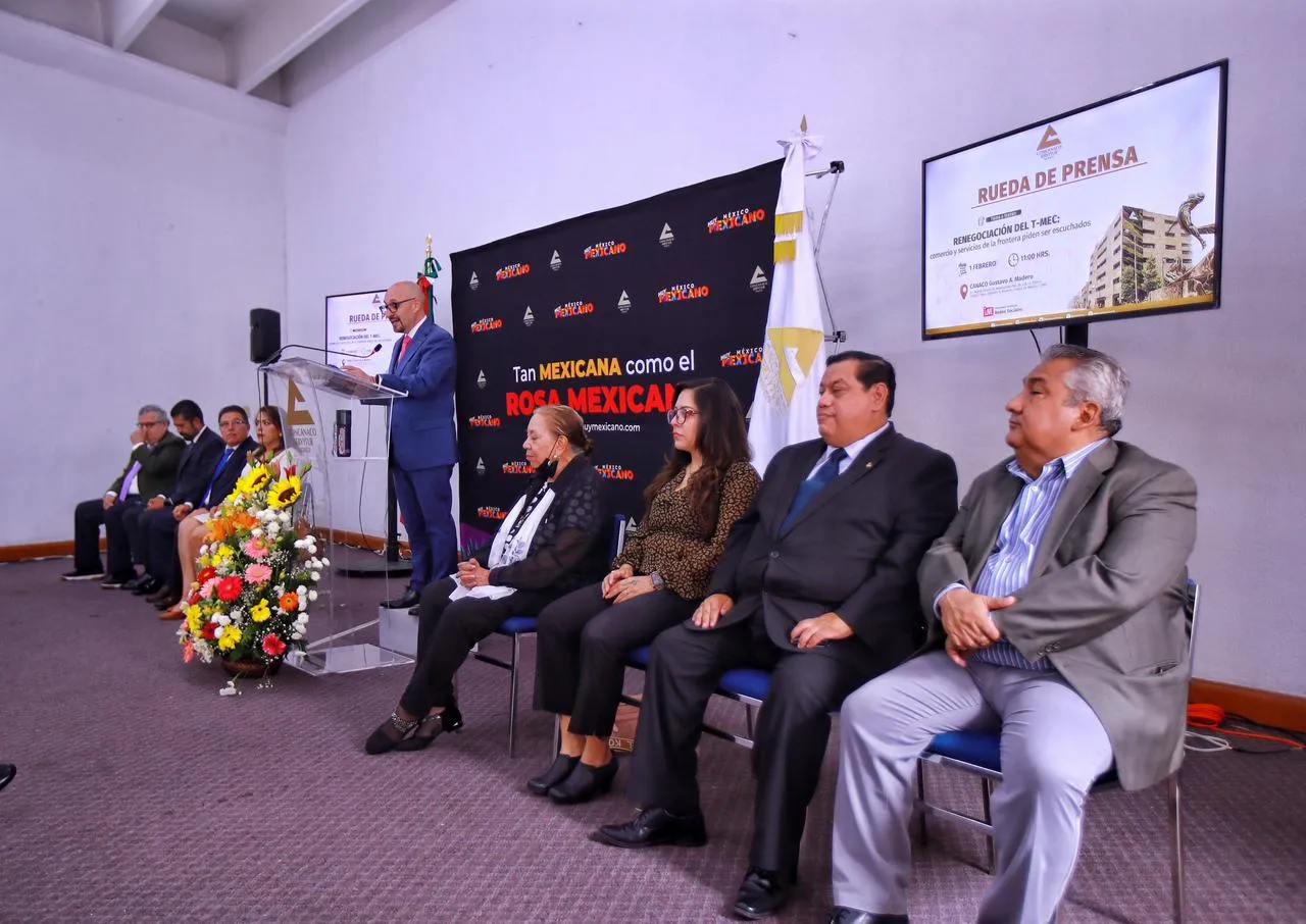 Octavio de la Torre, presidente de Concanaco Servytur, hablando sobre la inflación y el comercio fronterizo