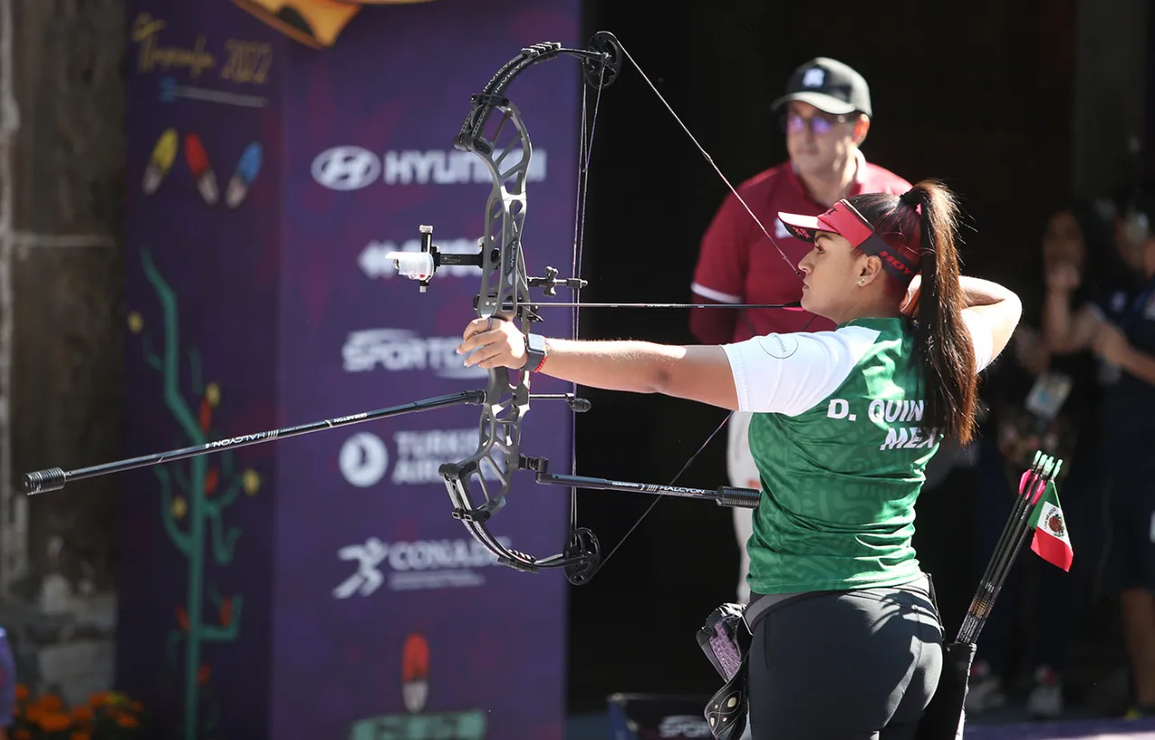 Dafne Quintero, seleccionada de tiro con arco
