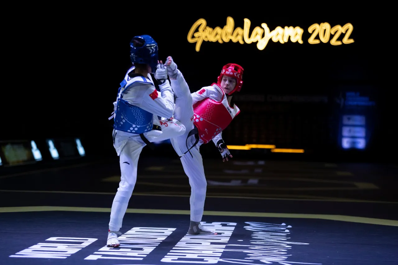 Daniela Souza logra medalla de oro en Mundial de Taekwondo Guadalajara 2022 (3)