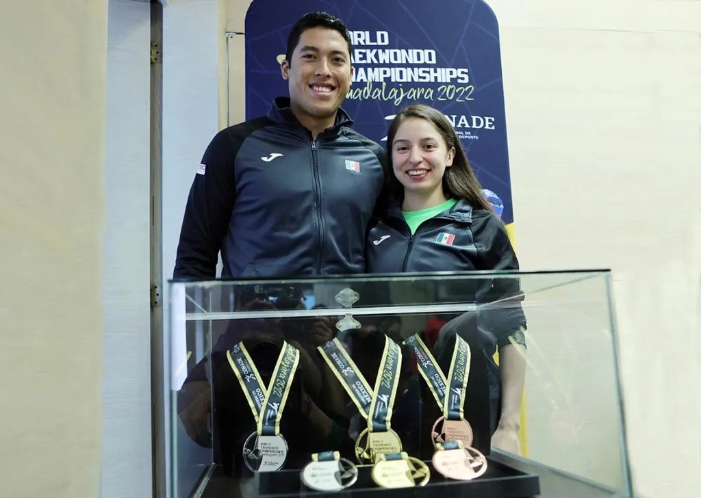 Daniela Souza y Carlos Sansores, seleccionados mexicanos de taekwondo