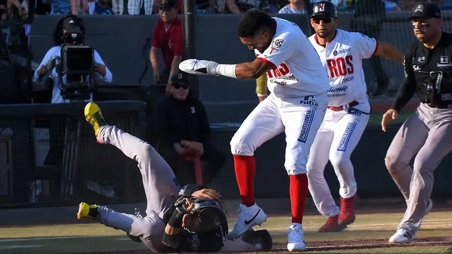 LMB suspende indefinidamente a Danry Vásquez tras agresión en el Toros vs Acereros