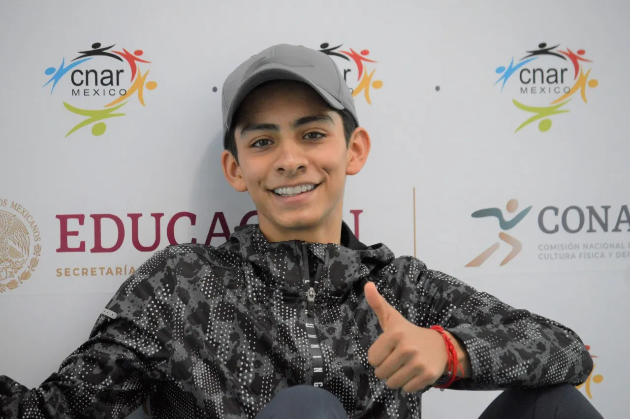 Donovan Carrillo, patinador artístico sobre hielo