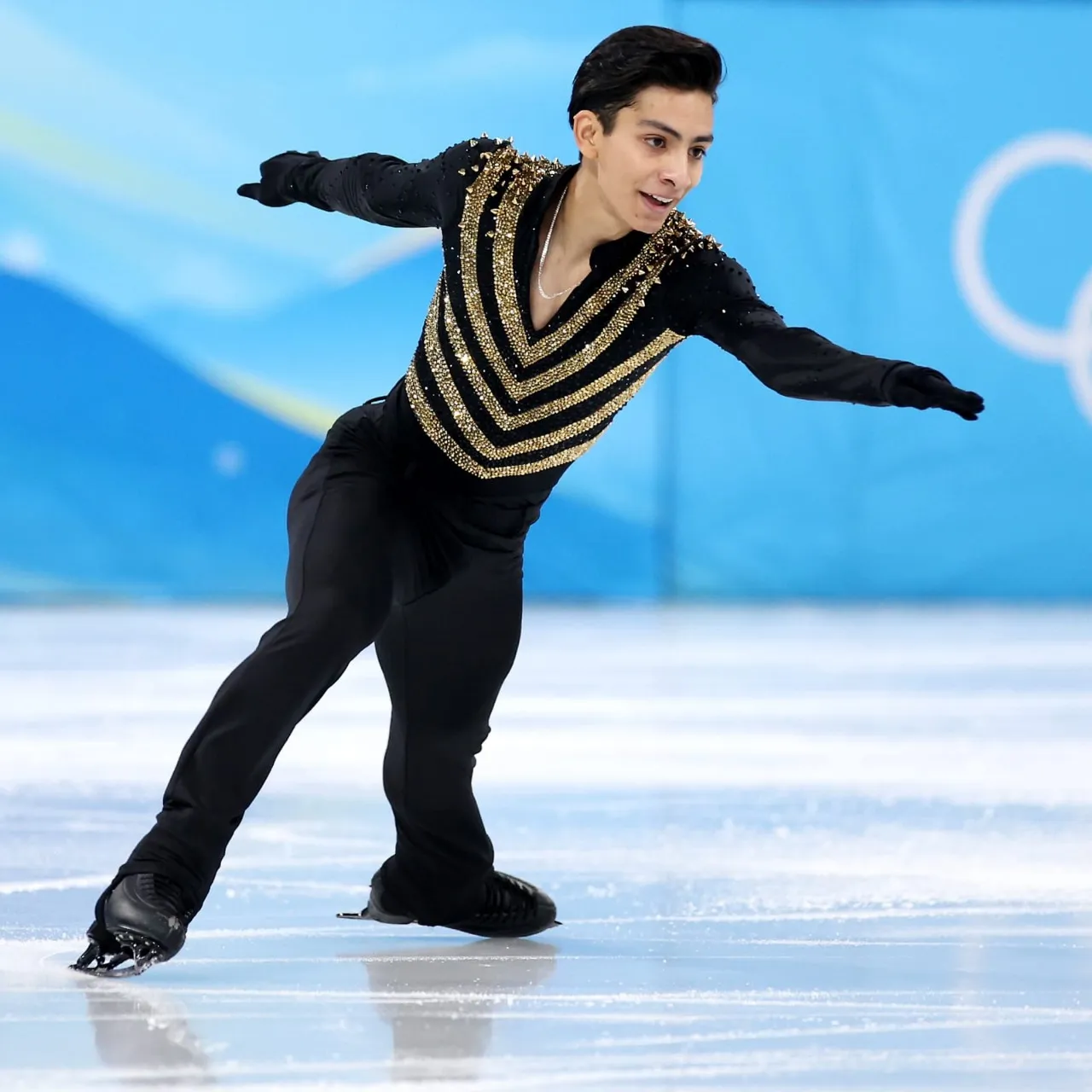 Donovan Carrillo, patinador mexicano