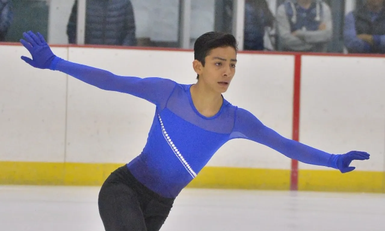 Donovan Carrillo, seleccionado mexicano de patinaje artístico sobre hielo (1)