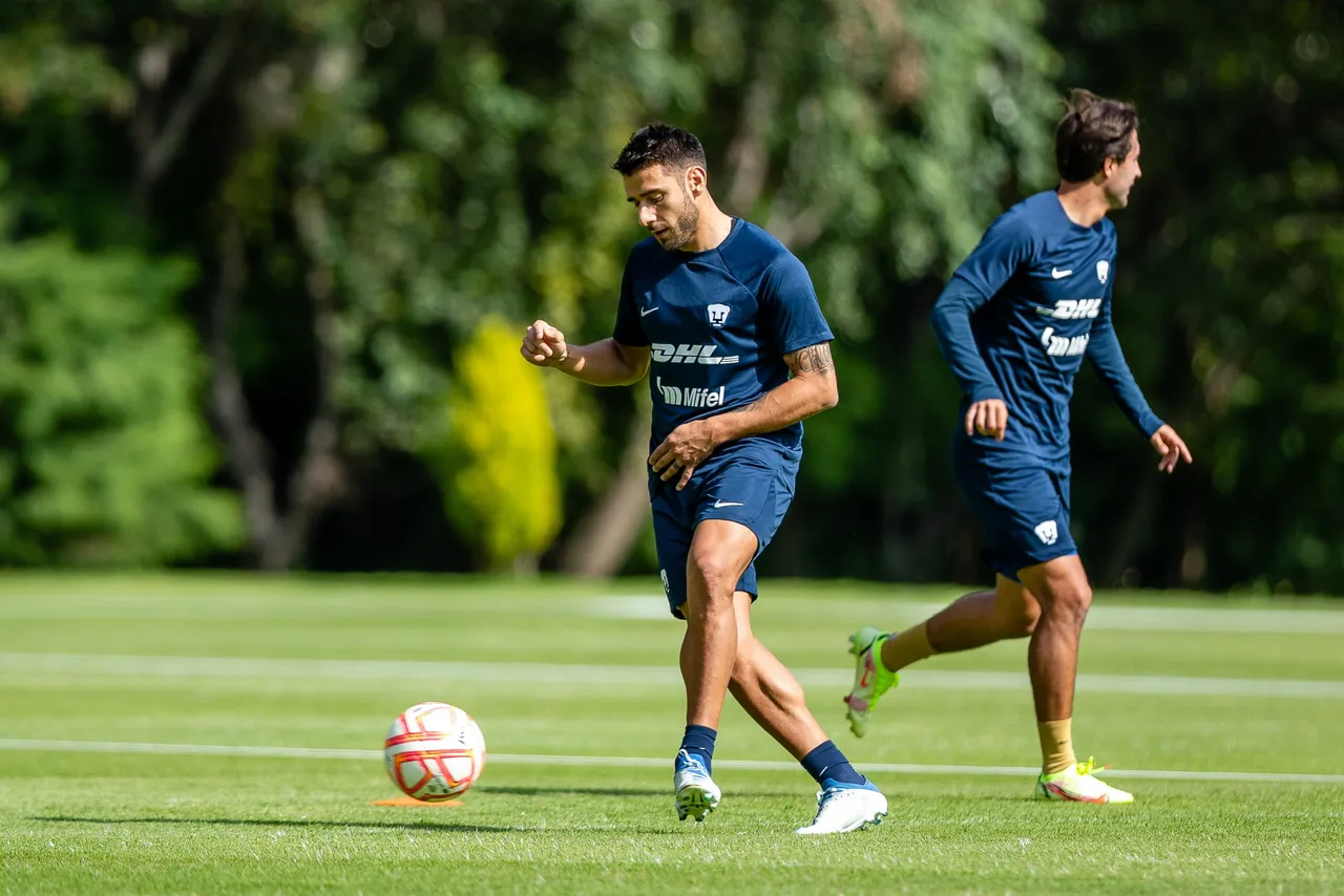 Entrena Toto Salvio 03