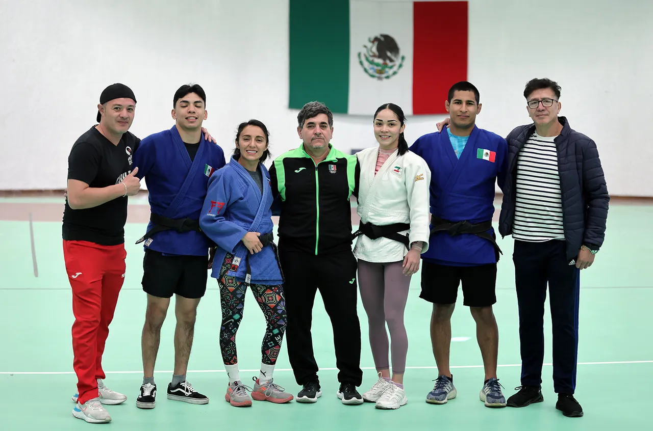 Equipo mexicano de judo durante sus entrenamientos en Villas Tlalpan de CONADE (1)