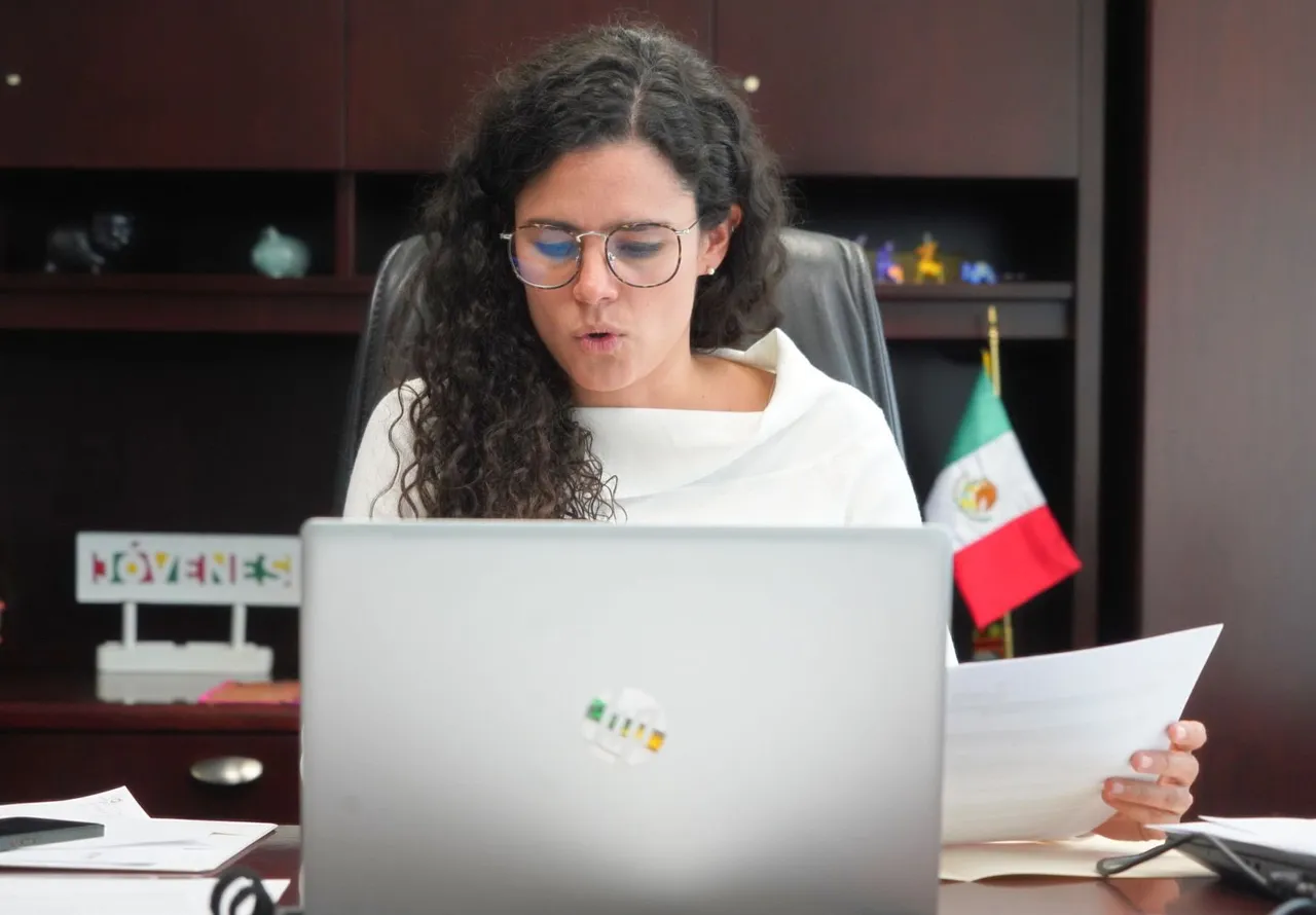 luisa maría alcalde