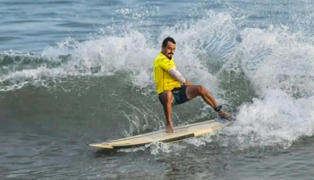 Felipe Rodríguez gana medalla de plata en Panamericano de Surf en Panamá