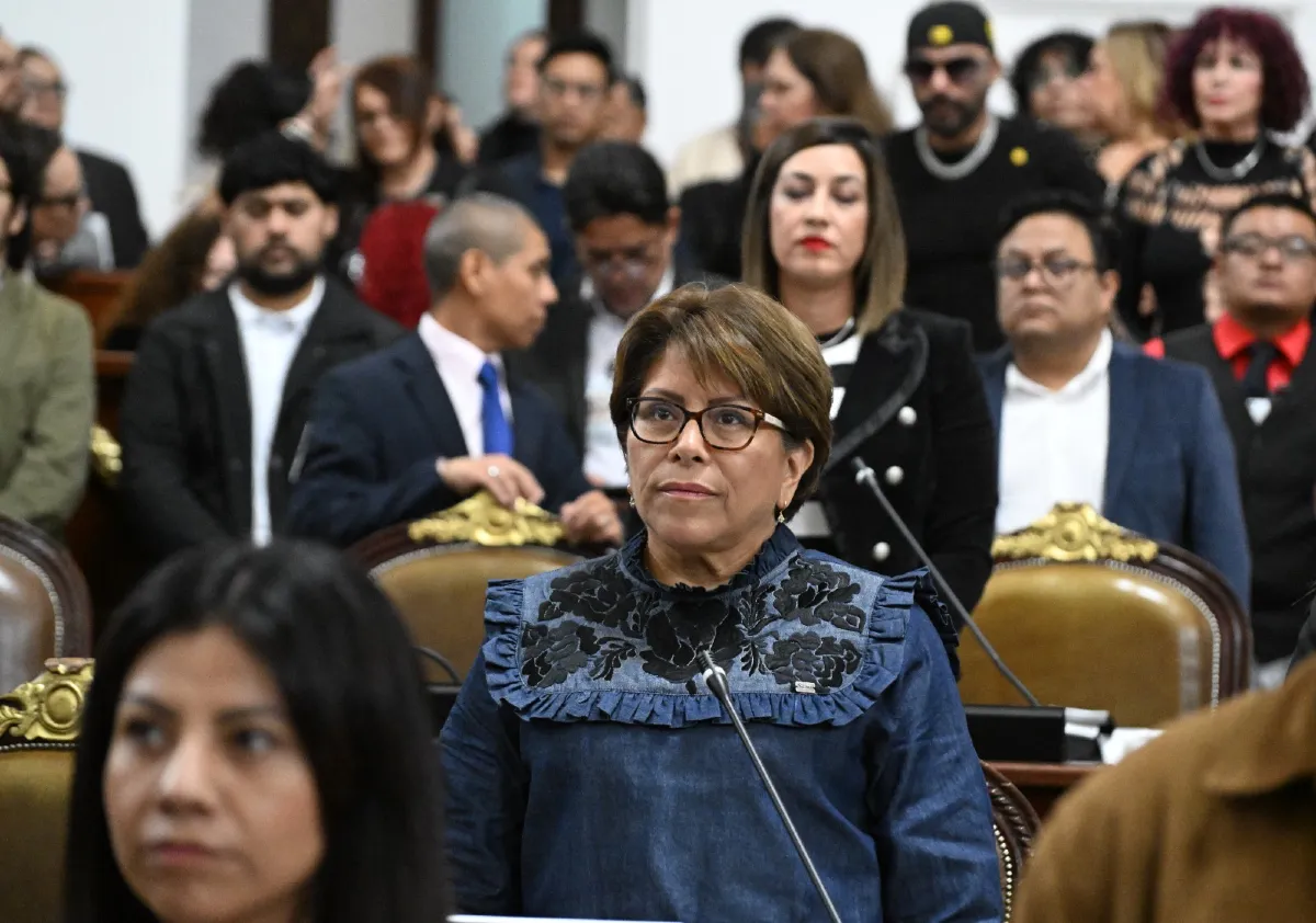 Congreso CDMX guarda minuto de silencio por víctimas de explosión en Puente La Concordia