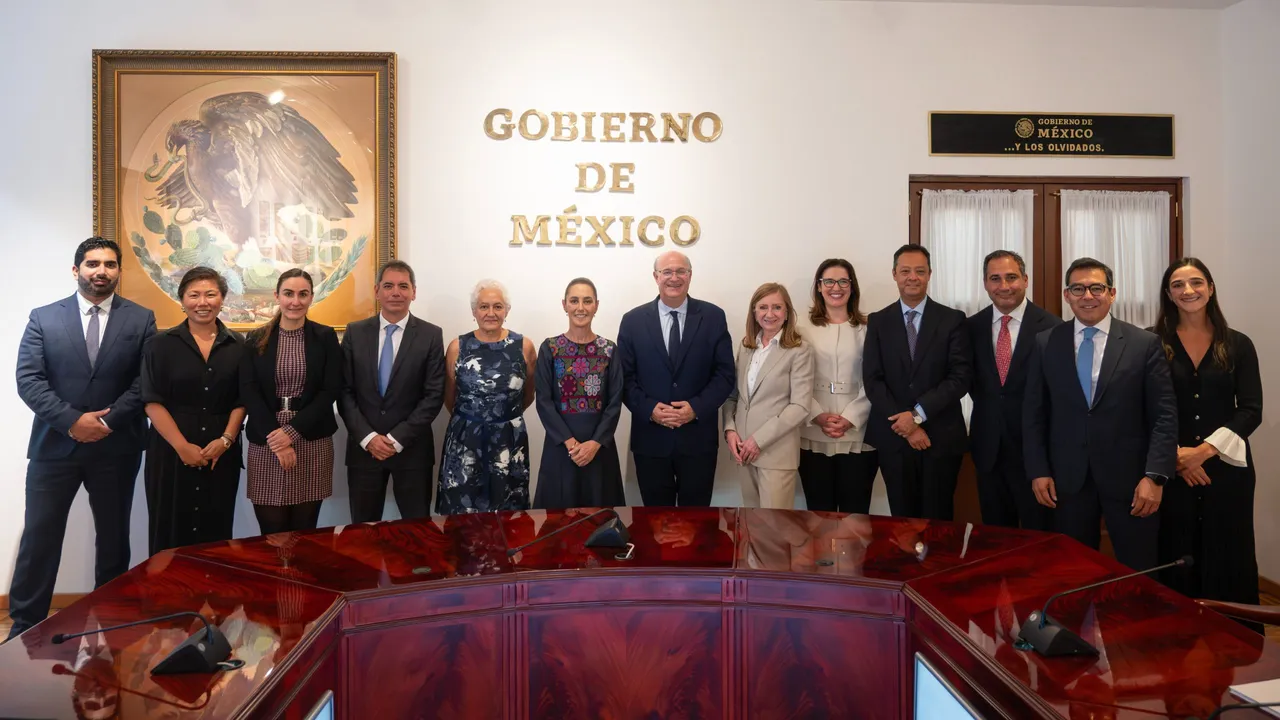 Sheinbaum recibe al presidente del BID para analizar apoyo al Plan México