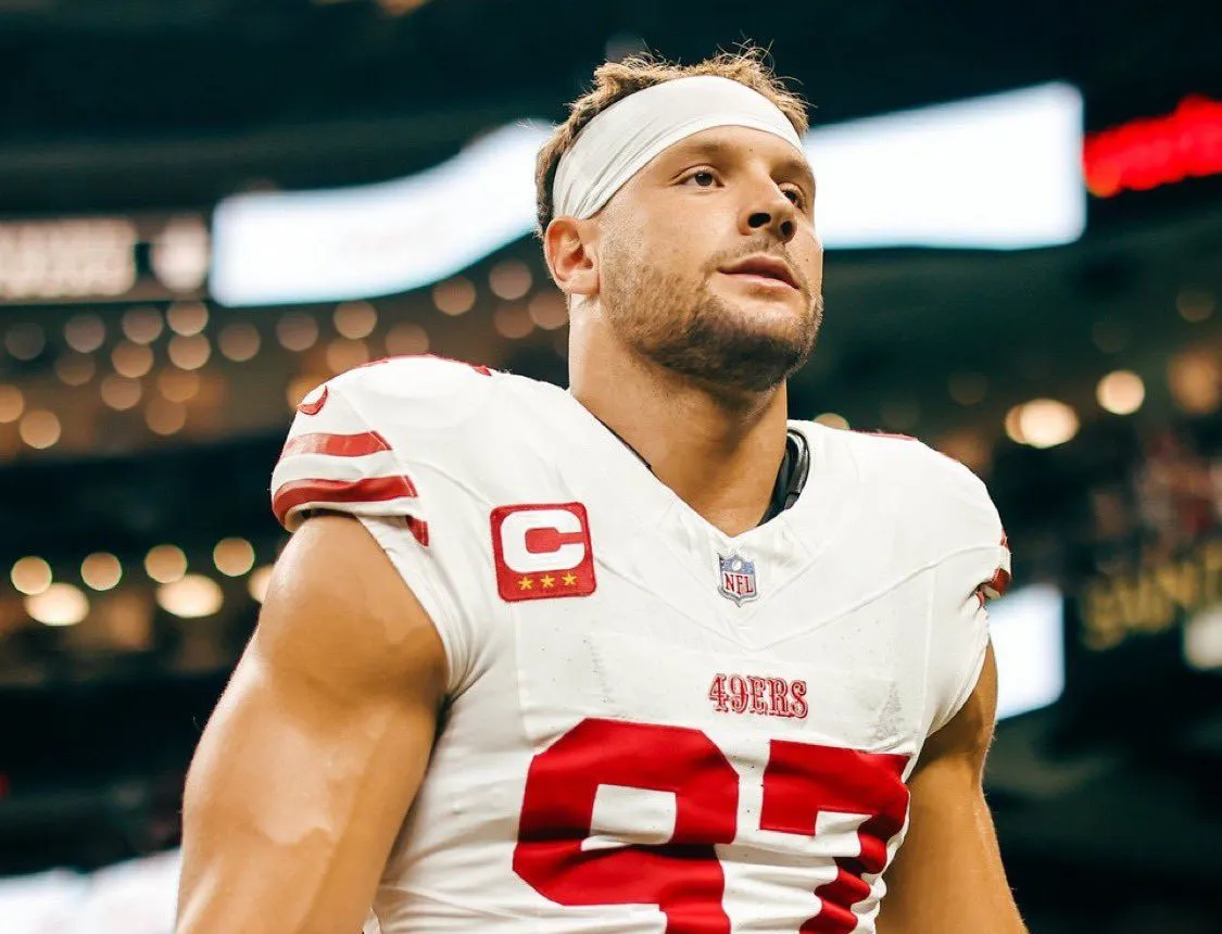 Los San Francisco 49ers de la NFL extendieron este lunes su plaga de lesiones con la baja por lo que resta de la temporada de Nick Bosa