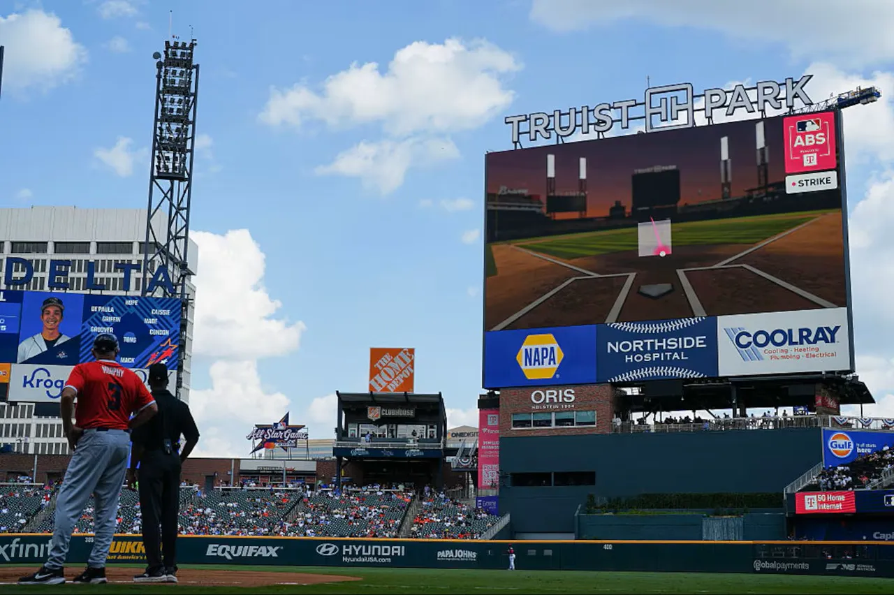 Tras una exhaustiva evaluación, la MLB confirmó que el Sistema de Retos ABS (Automated Balls and Strikes) será parte oficial de la temporada 2026