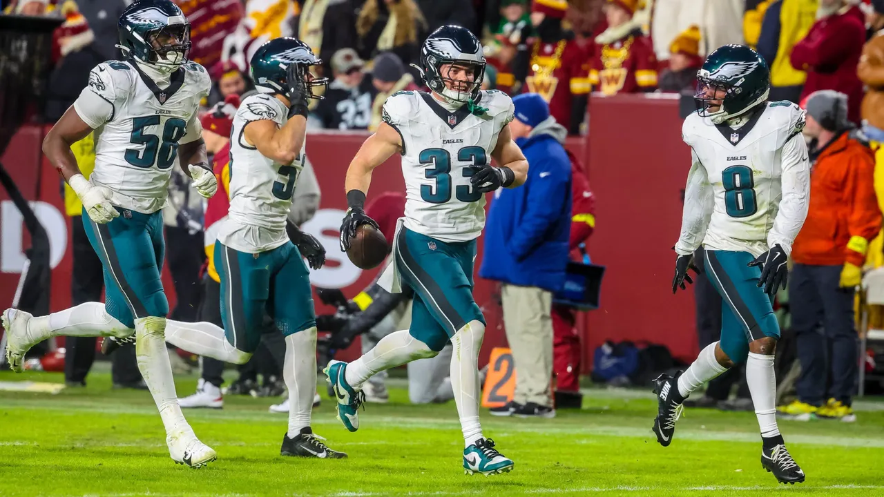 Los campeones Philadelphia Eagles vencieron este sábado por 18-29 a los Washington Commanders para amarrar el título de la división Este de la Conferencia Nacional