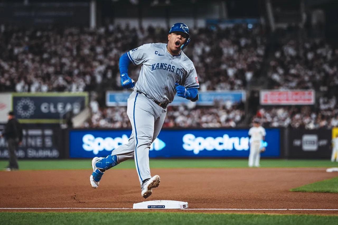 GZVHjajWkAArxcV