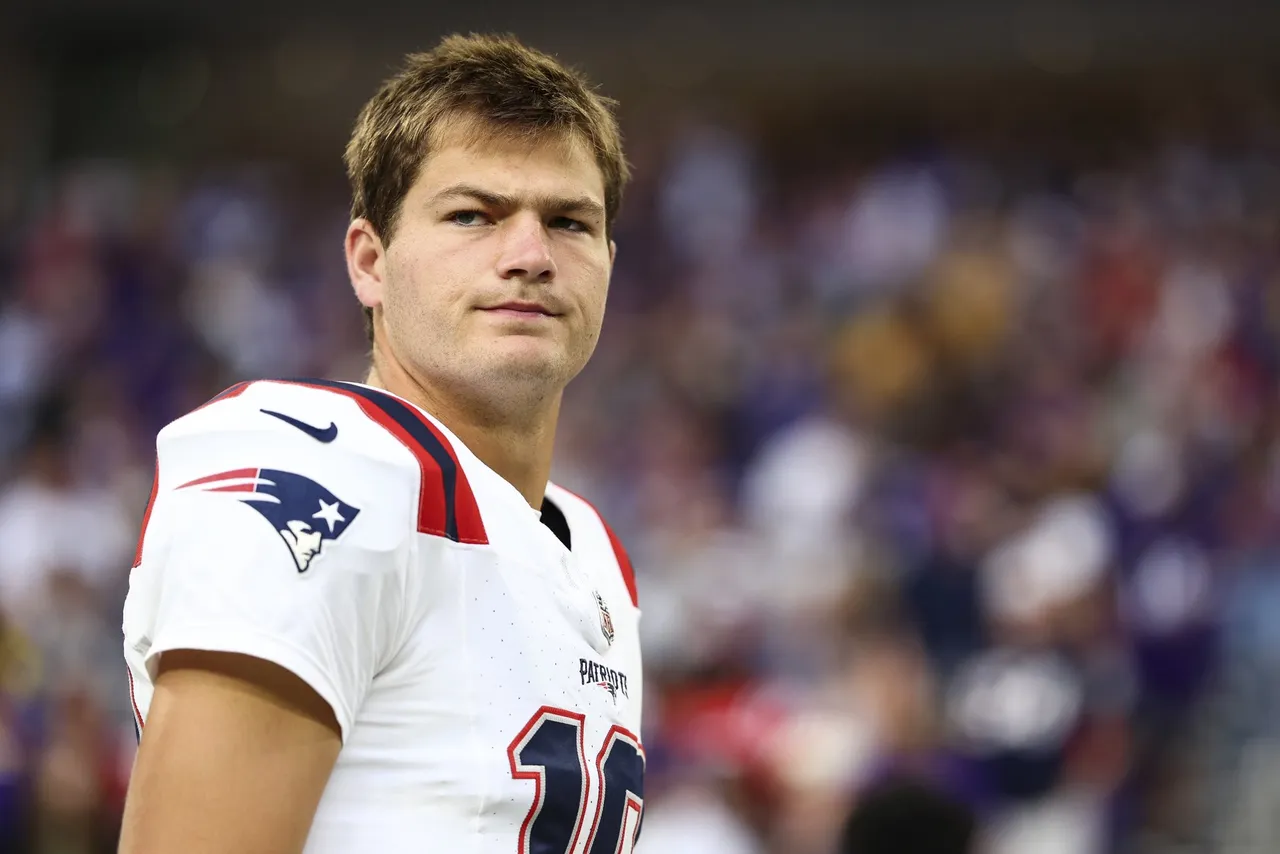Drake Maye, joven mariscal de campo de los New England Patriots, confió este viernes en que tiene el temple para emular victorias