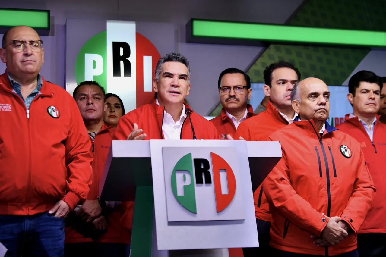 Alejandro Moreno rechaza la “Ley Maduro” y advierte movilizaciones