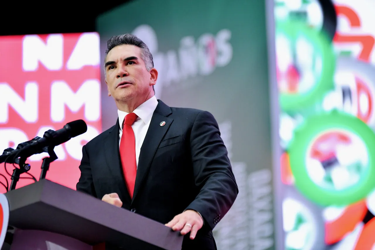 Un llamado a la unidad opositora para "salvar a México"