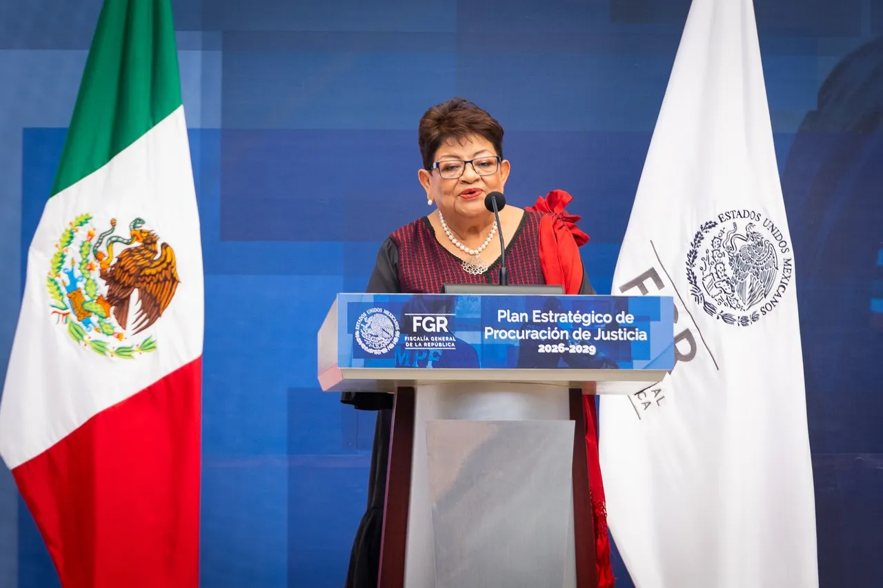 Ernestina Godoy presenta al Senado el Plan Estratégico de la FGR: 10 ejes para renovar la justicia