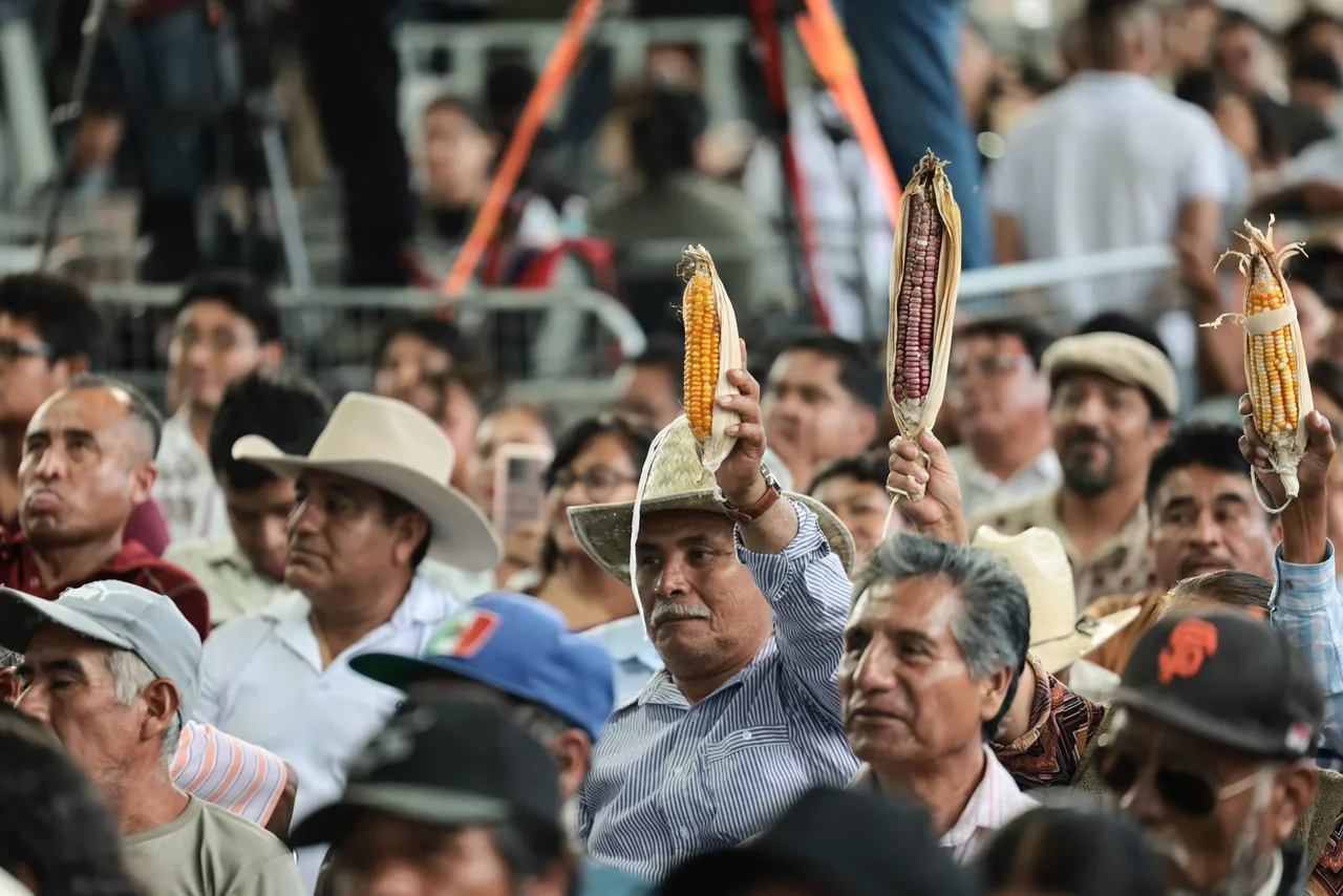 Sheinbaum lanza “El Maíz es la Raíz” en Oaxaca