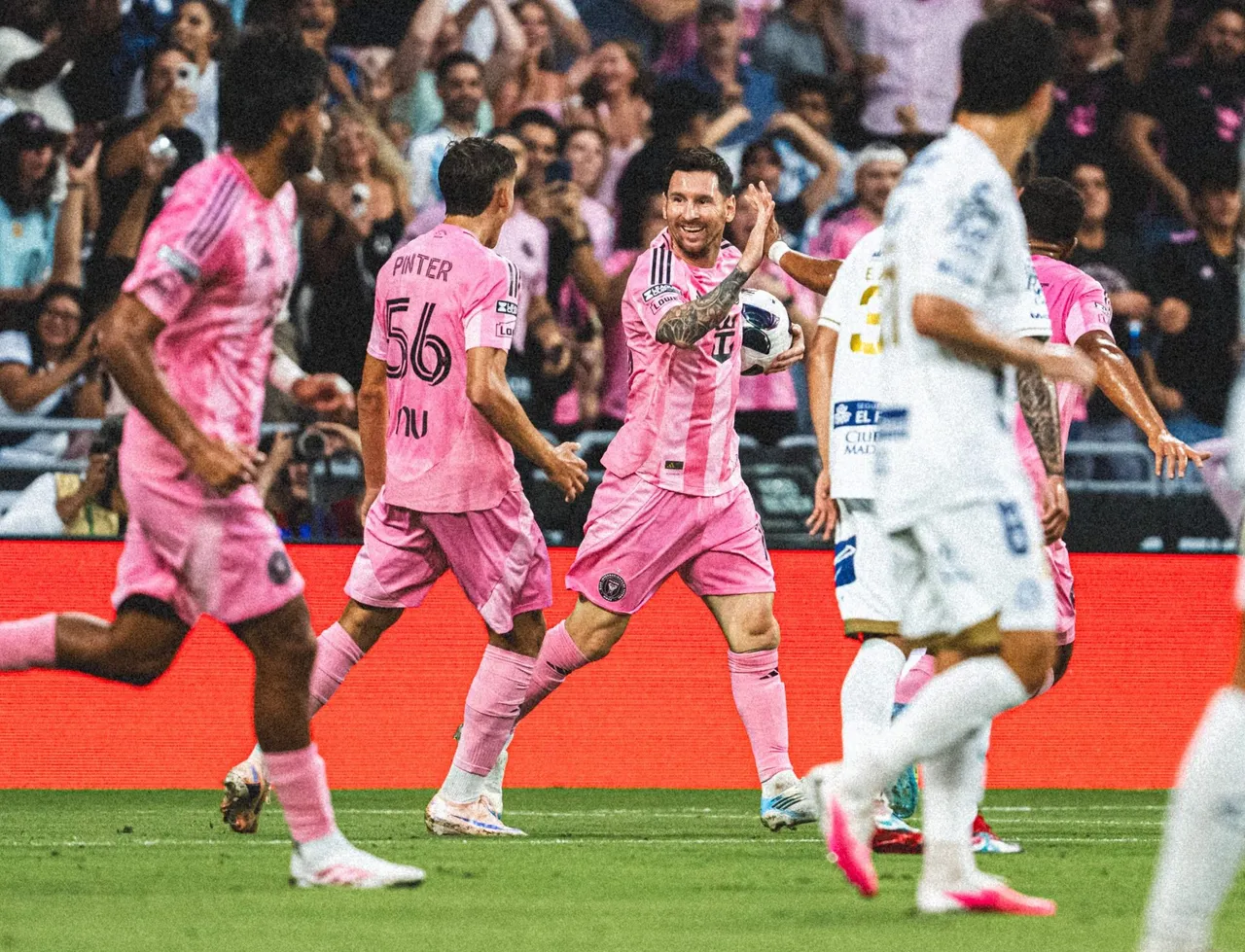 Lionel Messi lideró con un doblete y una asistencia la victoria por 4-2 del Inter Miami contra el Atlético de San Luis