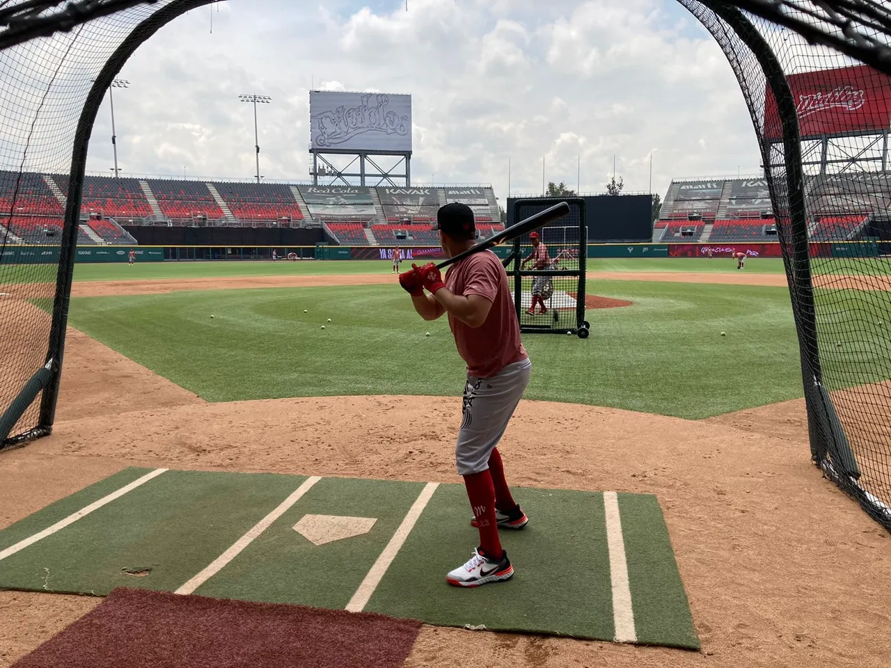 IMAGEN DEL ENTRENAMIENTO DEL MARTES EN EL ESTADIO AHH 2