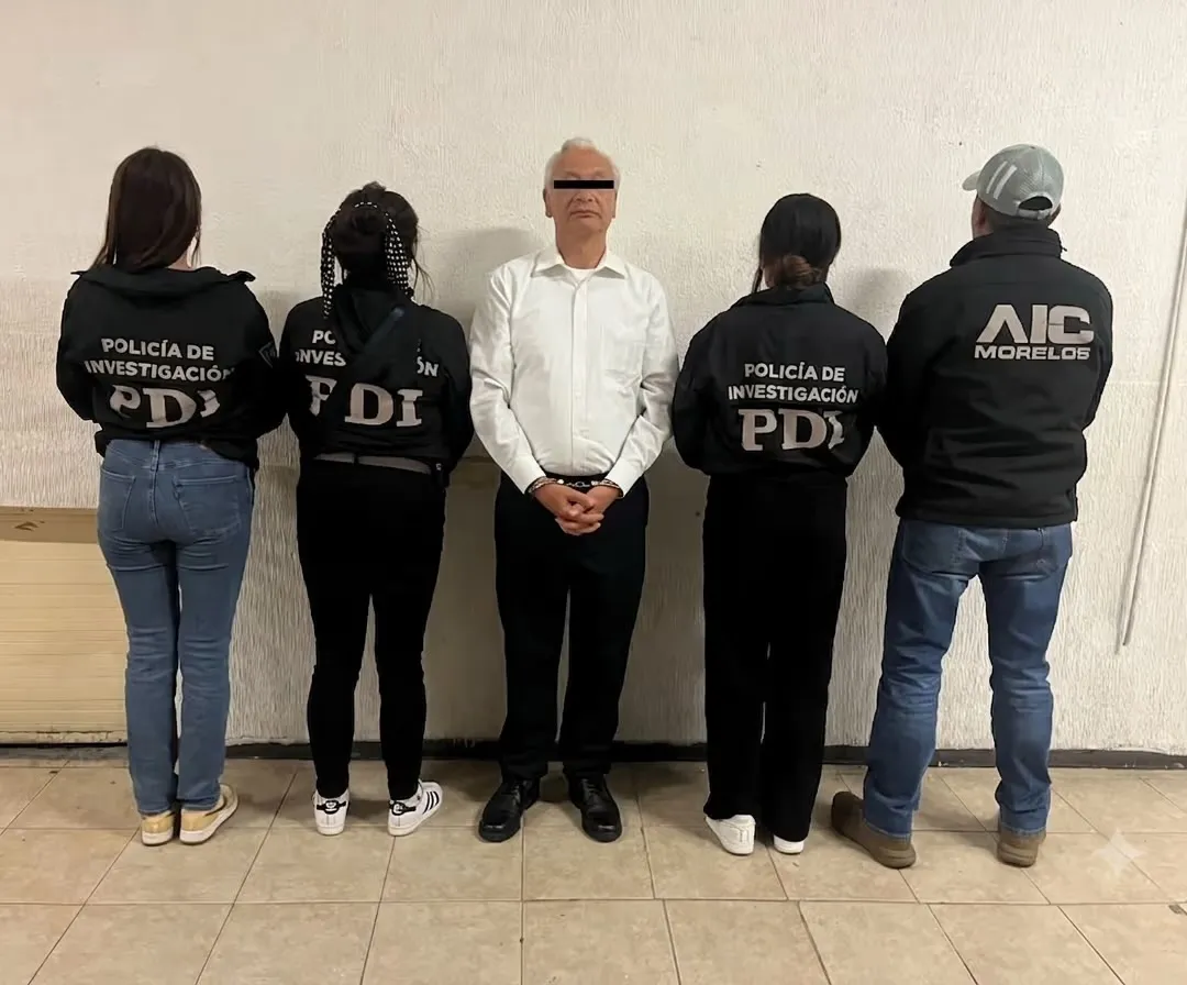 Jueza deja en libertad con medidas cautelares a exdirector de Pemex acusado de violencia familiar