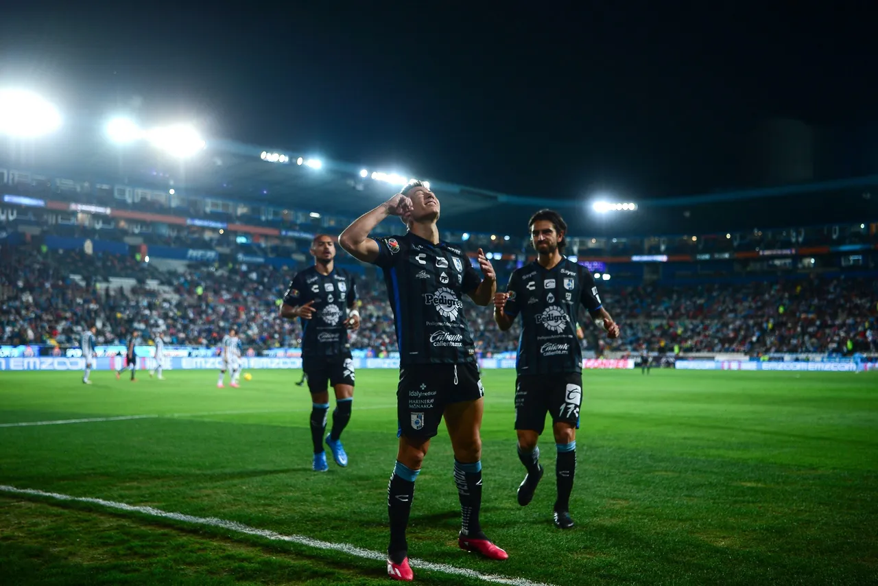 Futbol Mexicano Clausura 2024 Pachuca vs Queretaro