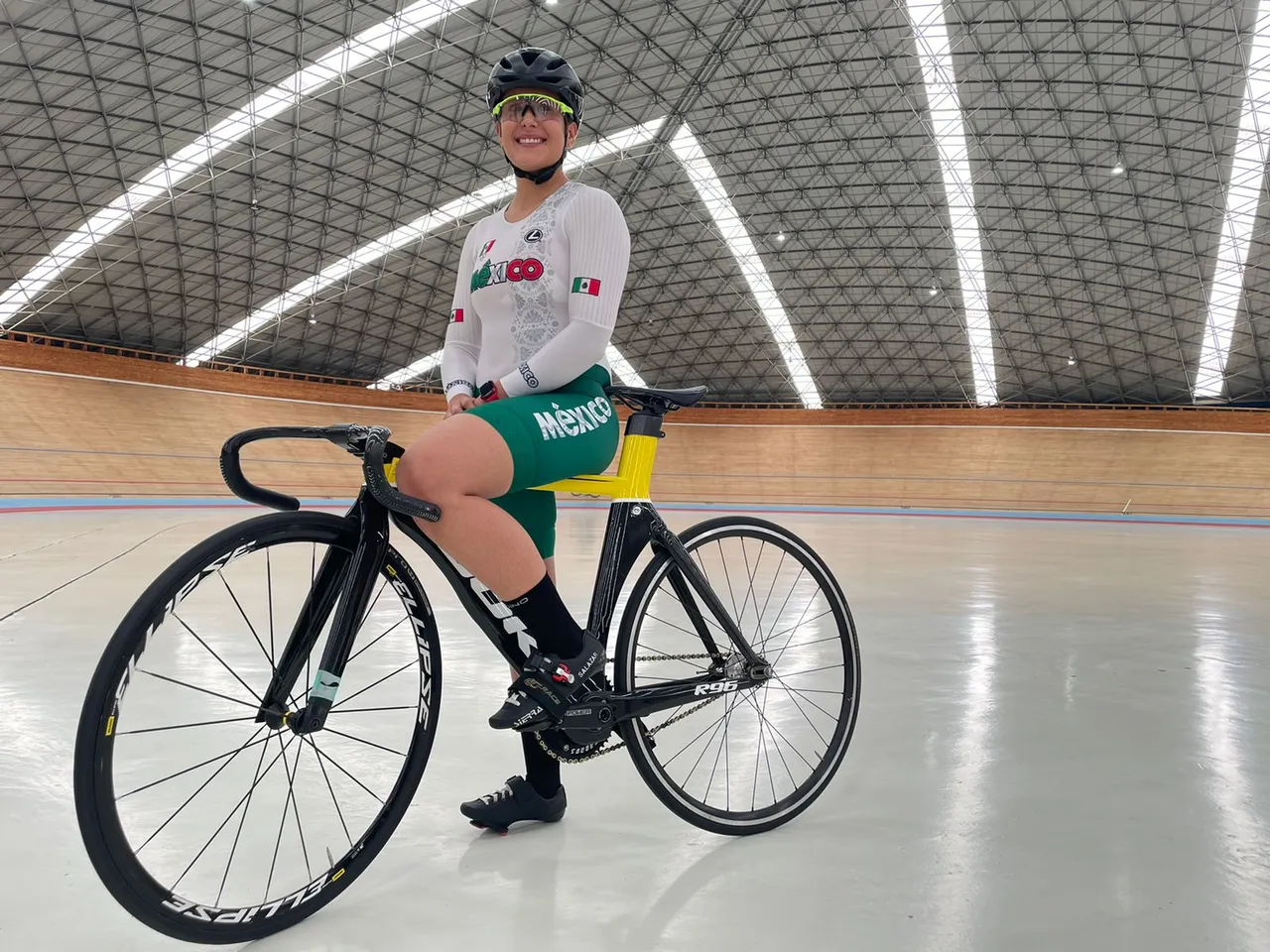 Jessica Salazar, seleccionada nacional de ciclismo de pista