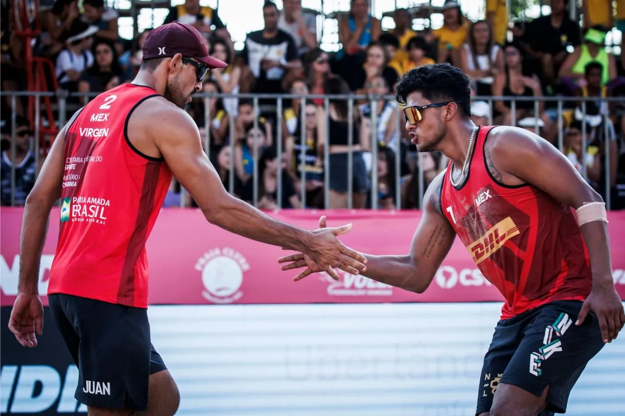 Juan Ramón Virgen y Miguel Ángel Sarabia, dupla mexicana de voleibol de playa (1)