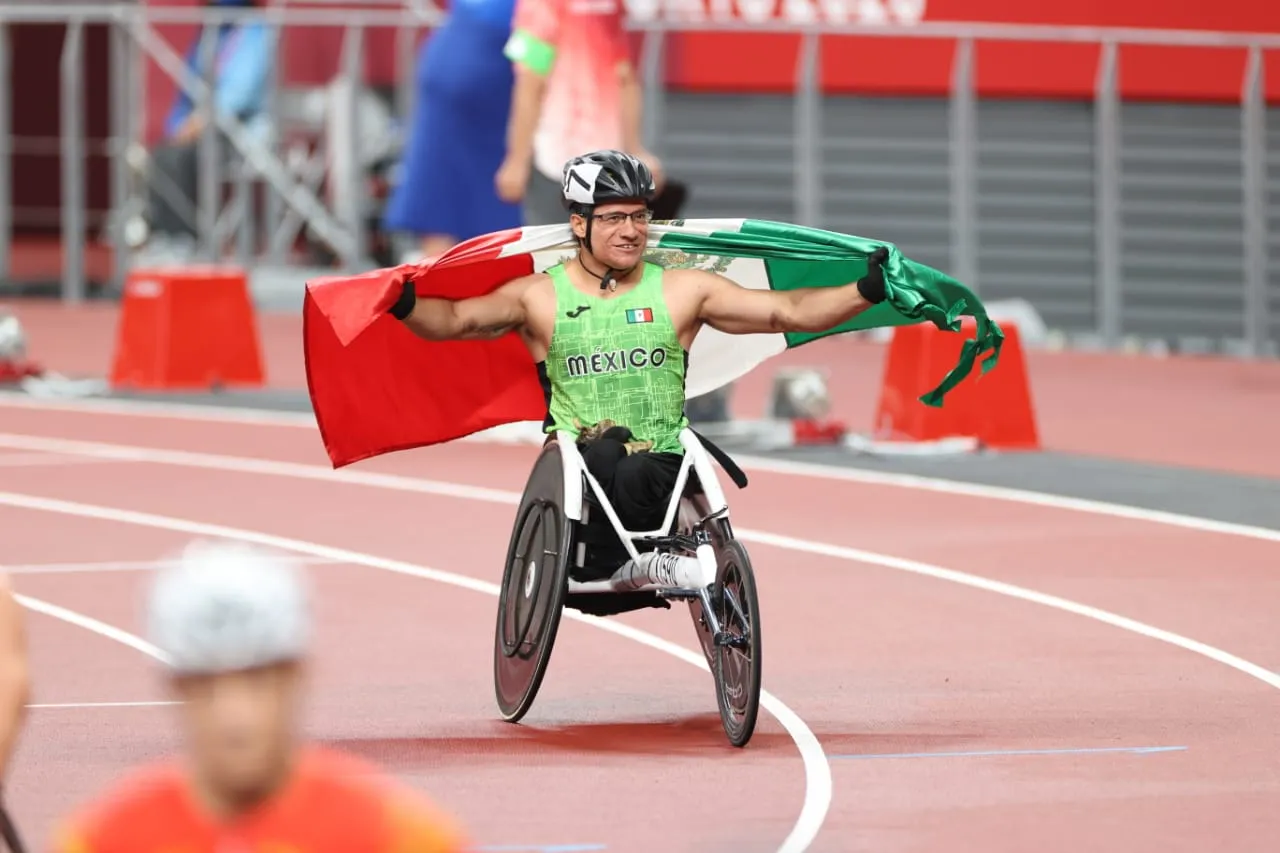 Juan_Pablo_Cervantes_tras_ganar_su_medalla_de_bronce_en_Tokio_2020__7_