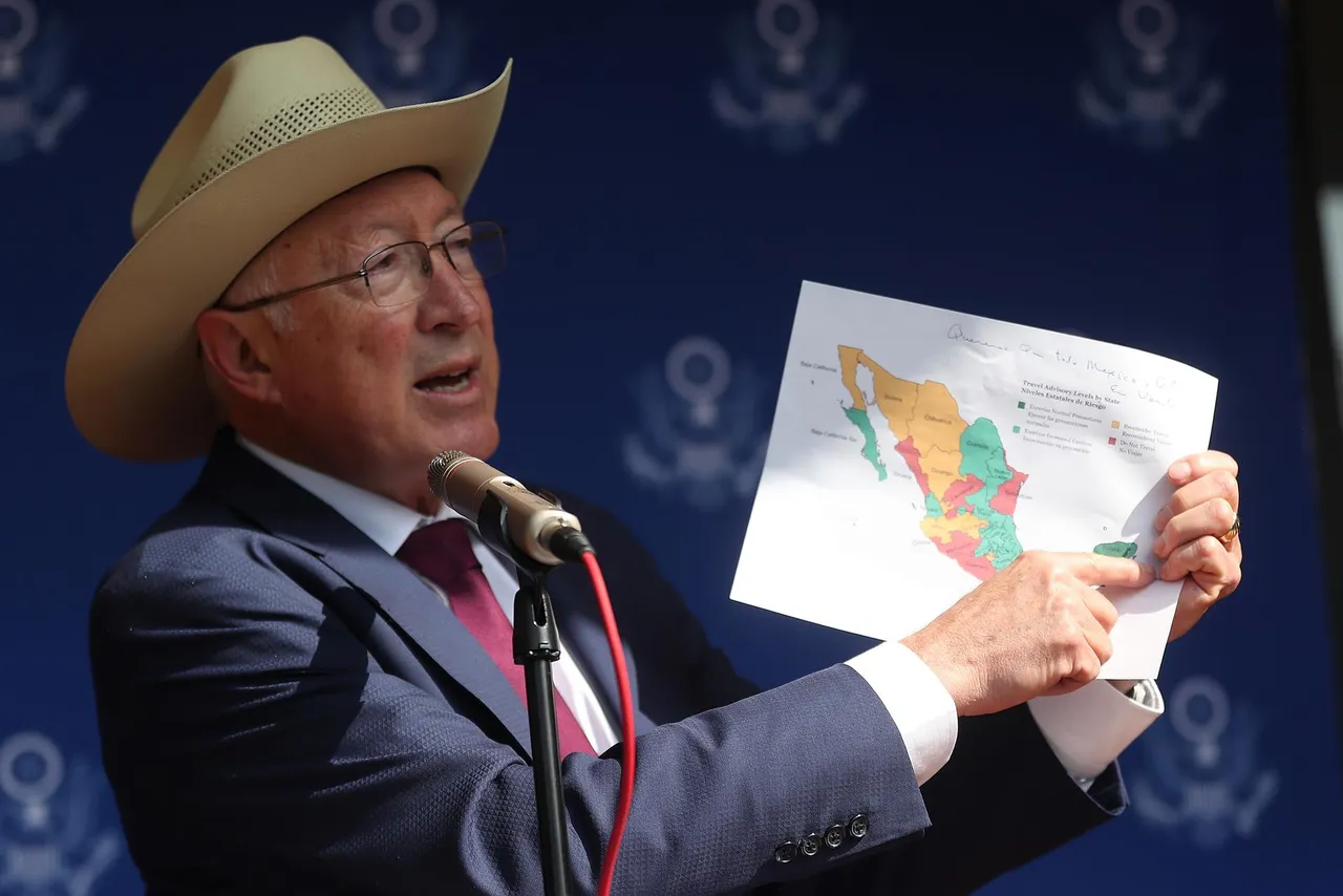 KEN SALAZAR 11