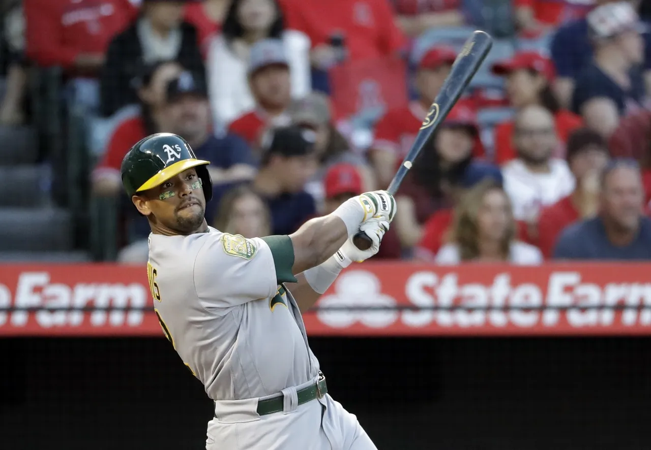 Khris Davis 2 (AP)