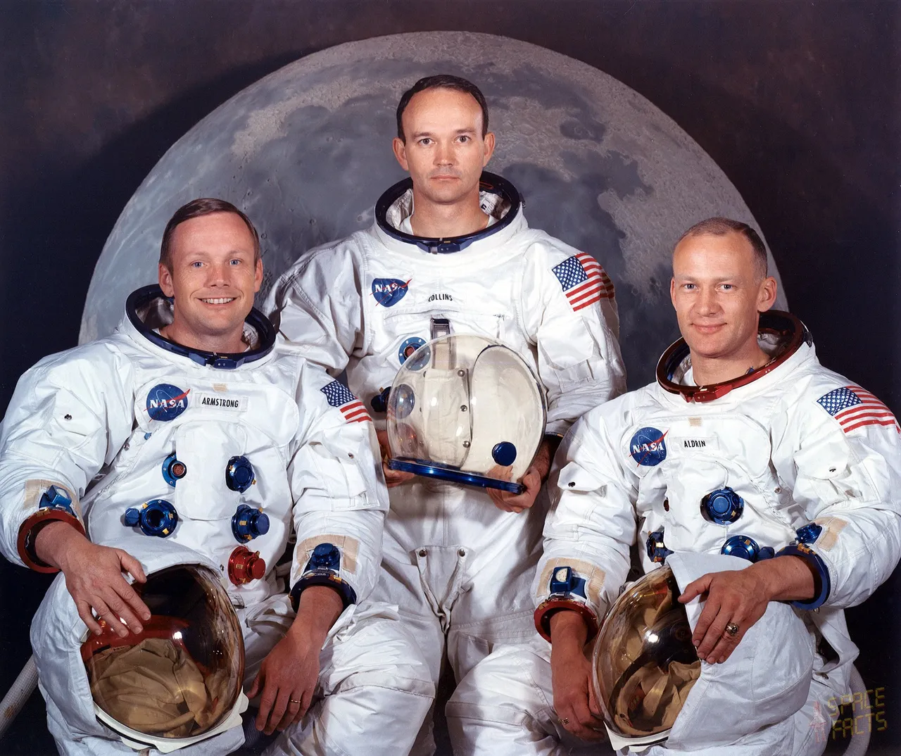 LUNA-TRES-ASTRONAUTAS.jpg