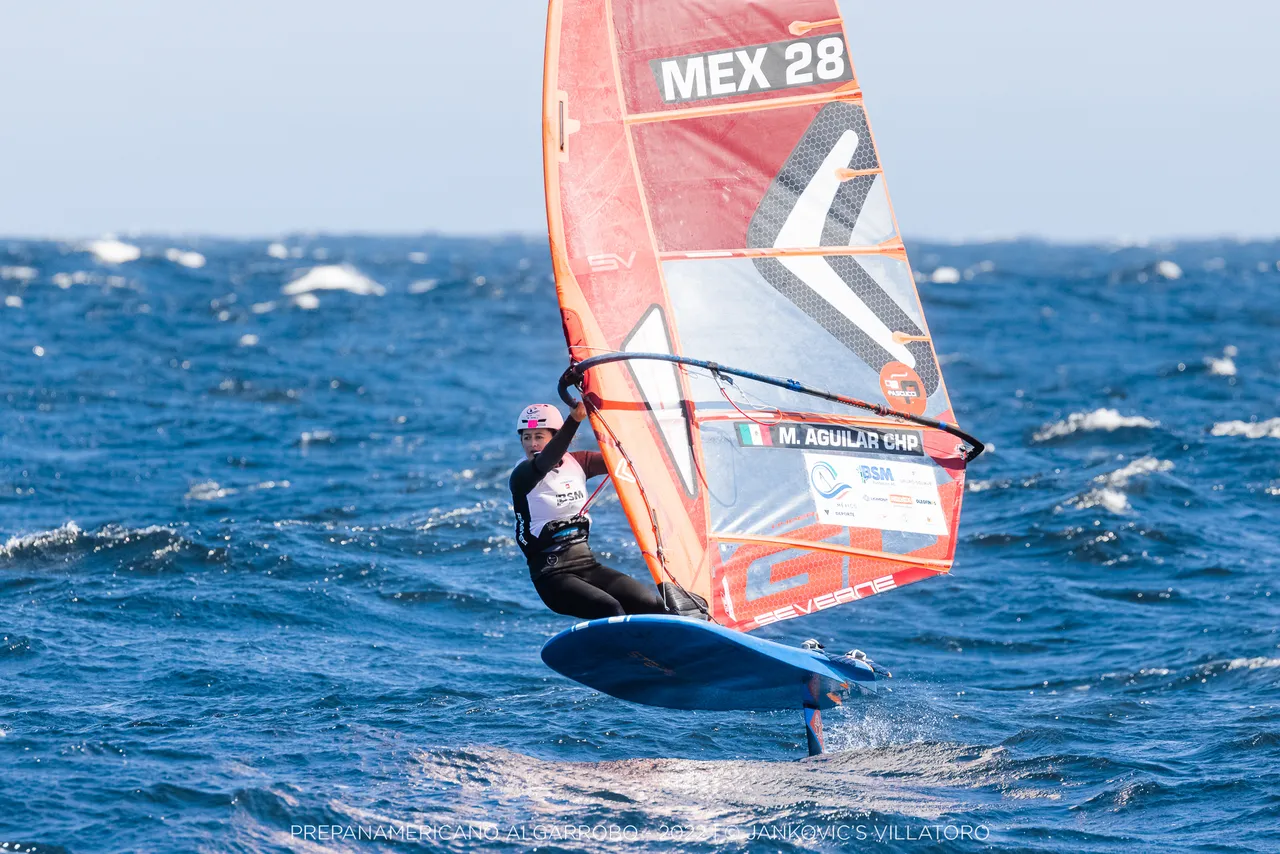 Mariana Aguilar, seleccionada de vela (1)