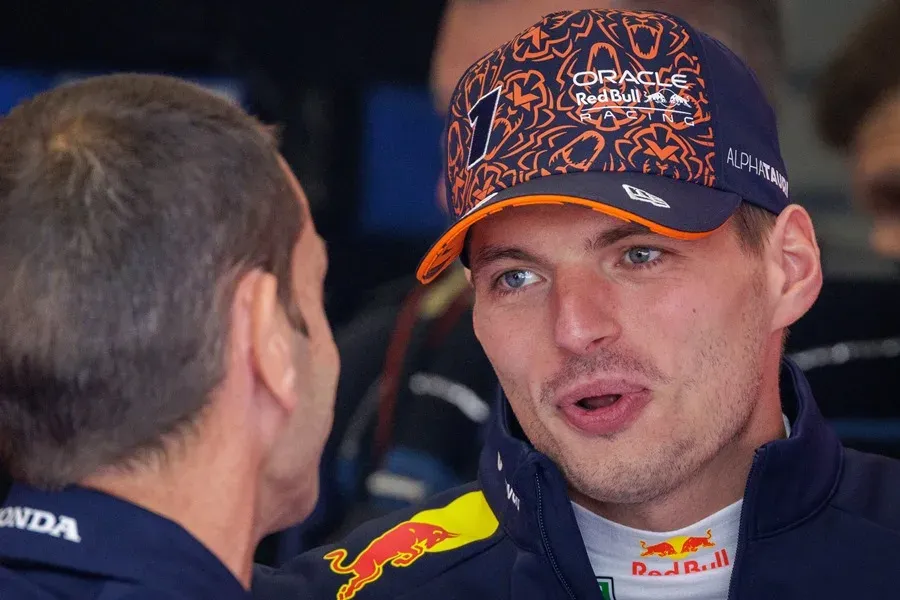 Verstappen baja la tensión sobre su futuro en la F1