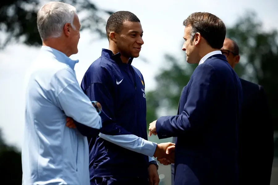 Mbappe Macron