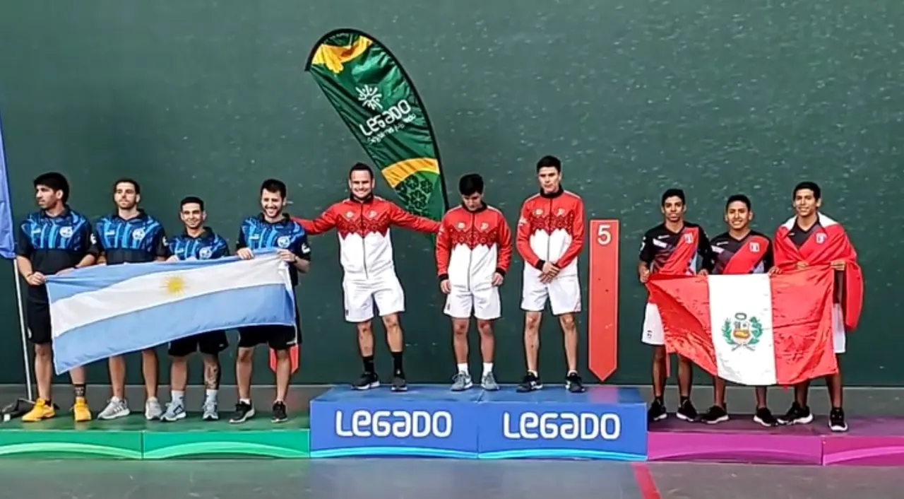 Mexicanos en lo más alto del podio de Pelota Vasca
