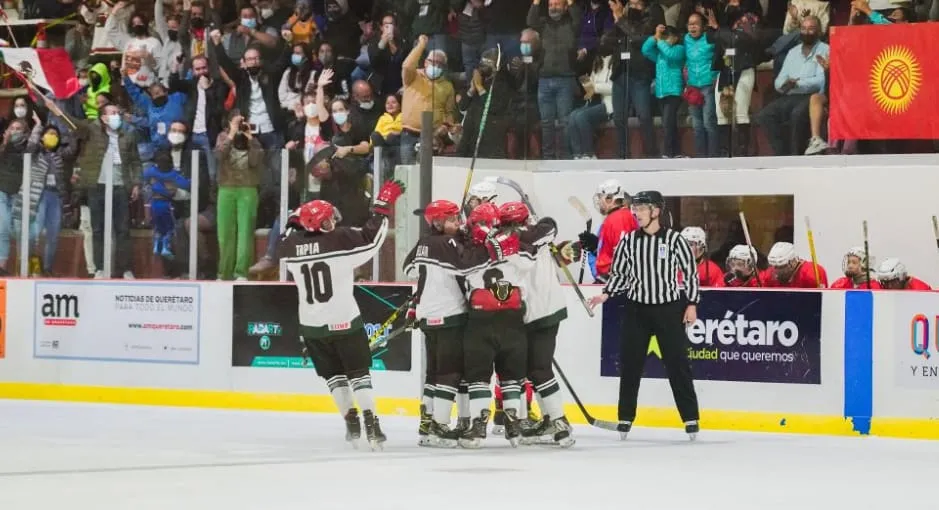 México avanza a semifinales del Mundial Sub-20 de Hockey sobre Hielo en Querétaro