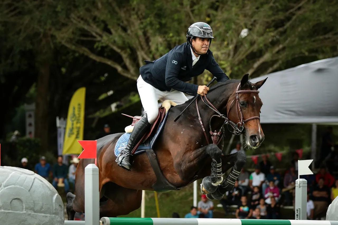 Nicolás Pizarro, jinete olímpico mexicano (12)
