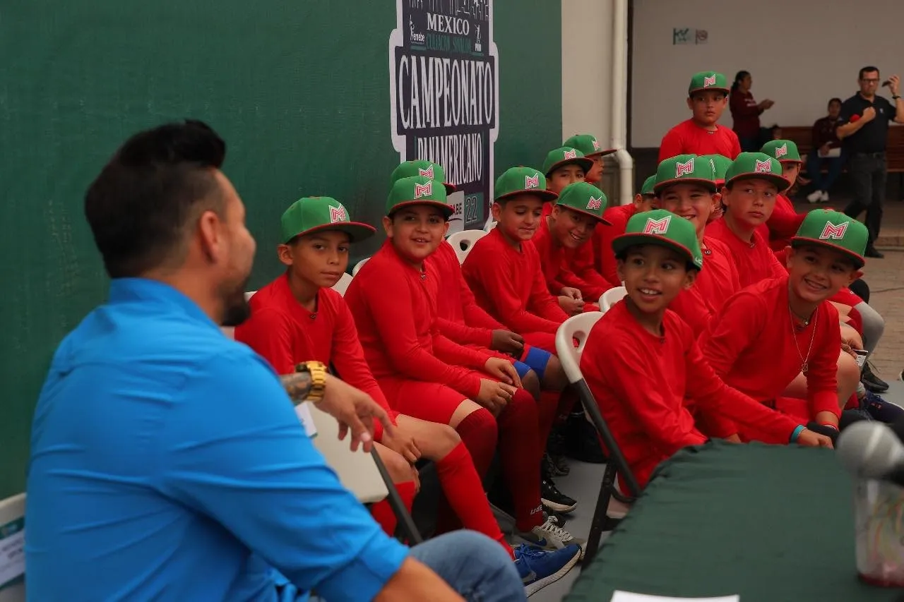 Nueva generación se inspira con ex peloteros rumbo al Panamericano Sub-10 de Beisbol (1)