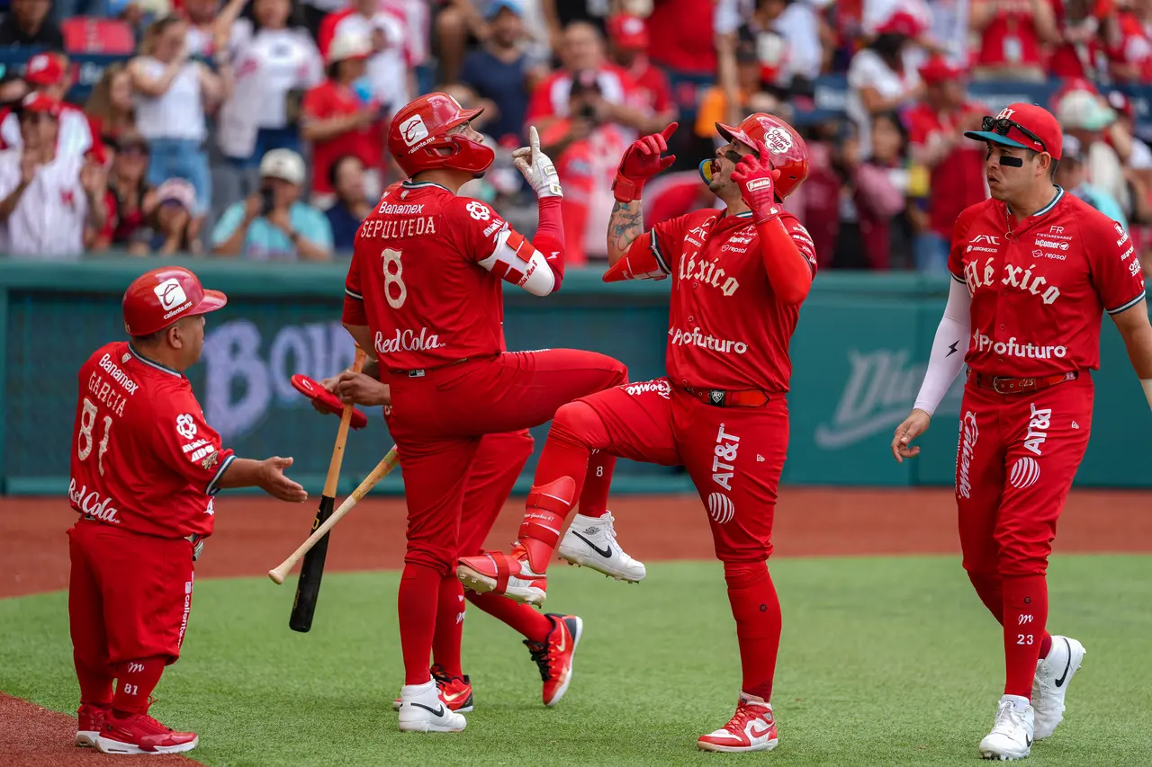 Los escarlatas aseguraron su pase a la Serie Divisional como el mejor sembrado de la Zona Sur. Tomohiro Anraku fue clave en el cierre al contener.