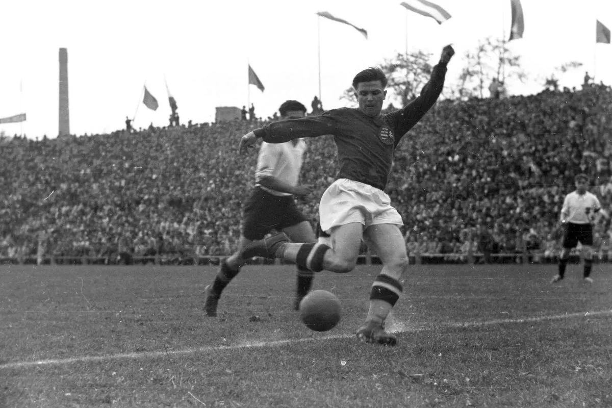 PUSKAS Y LE GOL