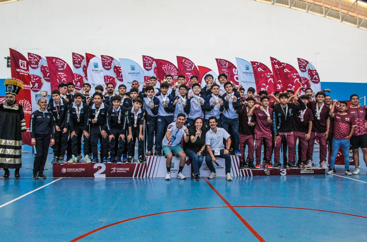 Podio varonil de handball en los Nacionales CONADE 2023