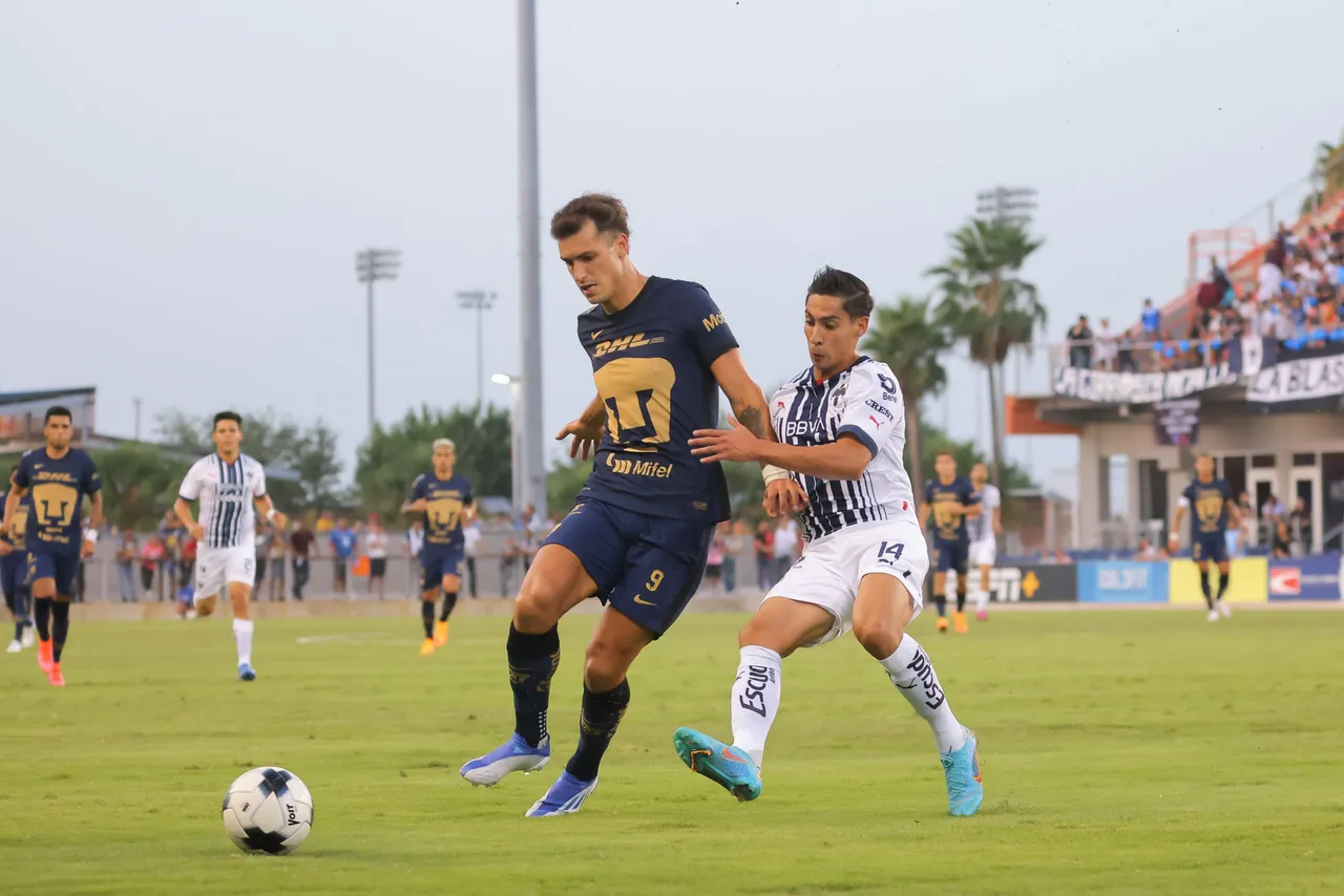Pumas vs. Rayados31