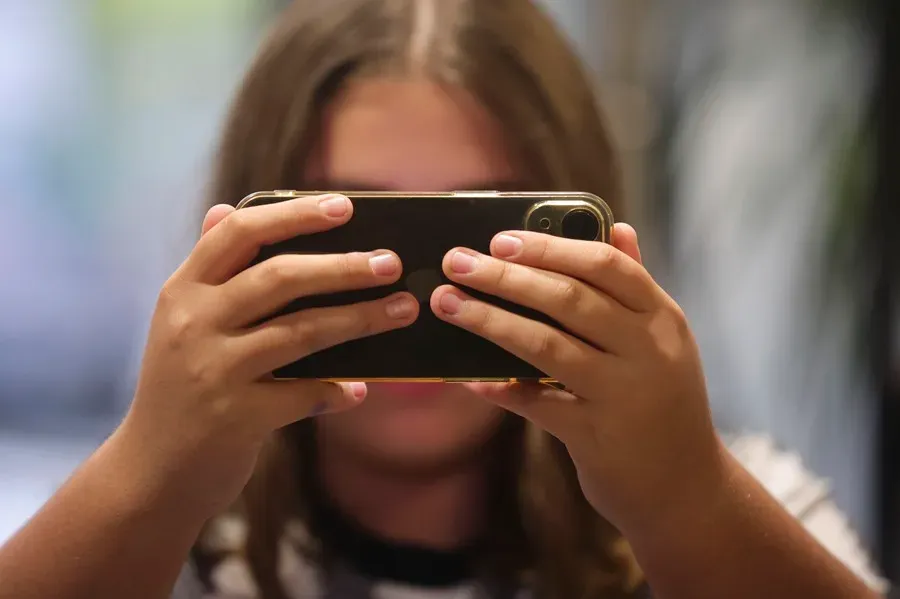 CELULAR