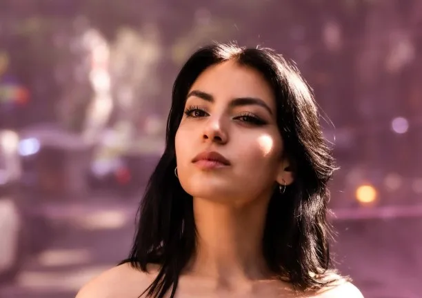 Izaguirre es una creadora de contenido y cantante que actualmente cuenta con 3.9 millones de seguidores en TikTok y 320 mil en Instagram