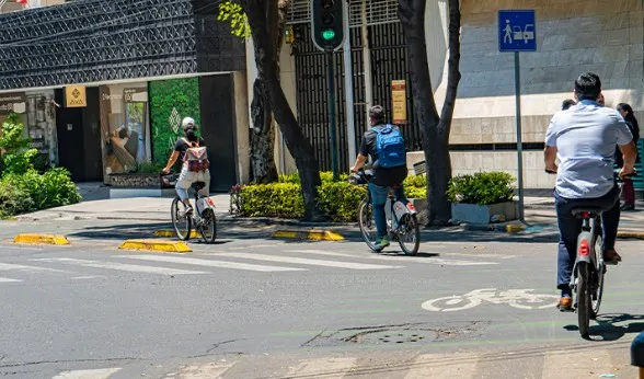 Vecinos de Tlalpan Amenazan con Movilizaciones por Ampliación de Ciclovía sin Consulta
